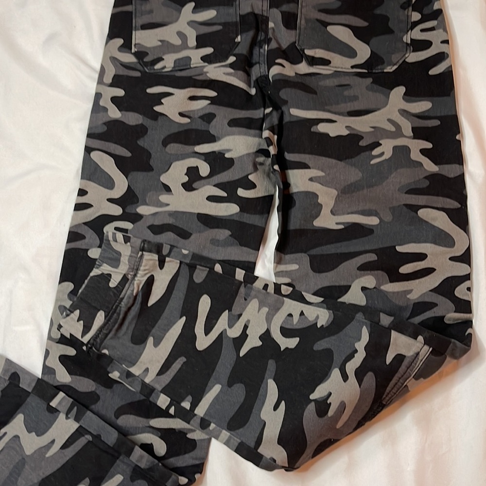 Ring of fire camouflage, joggers - Picture 7 of 9